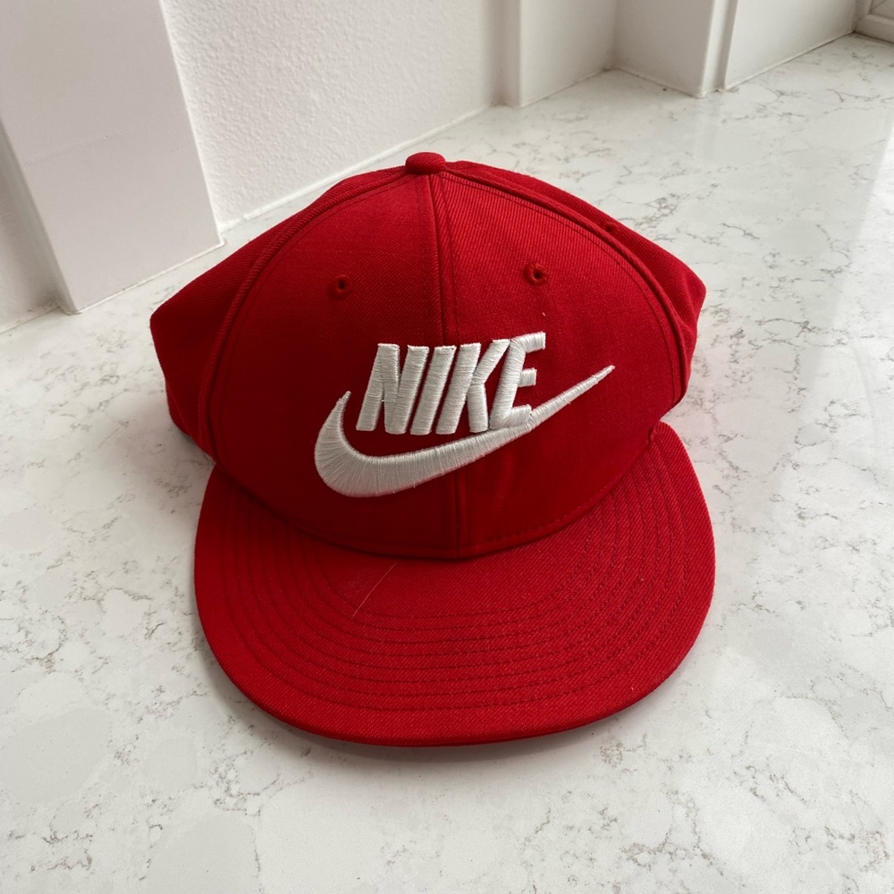 Nike Straight Brim Hat